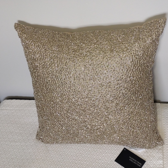 Hudson Park Collection Speckle Ombre Decorative Pillow, 18" x 18" - Picture 2 of 6